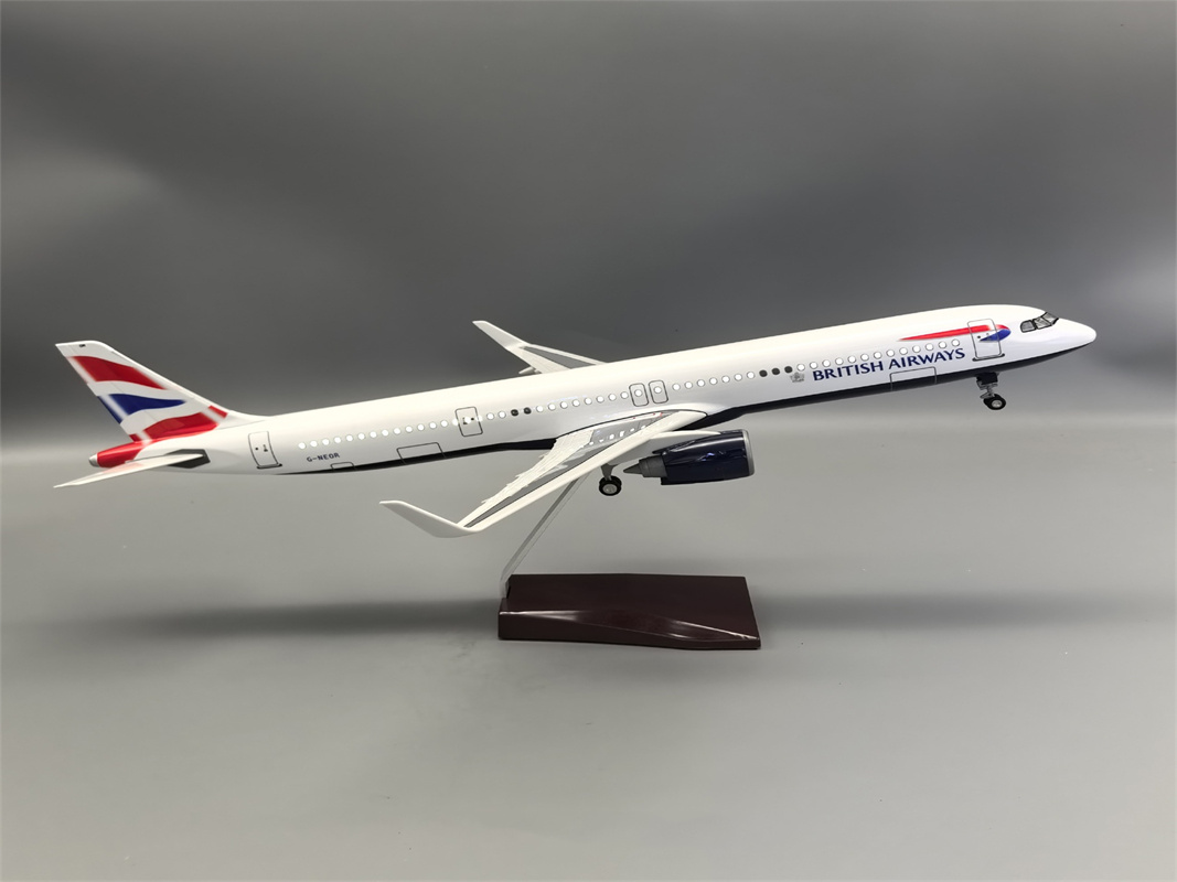 Avião de resina escala 1/100 3 - Model Kit Plane avaliação e preço