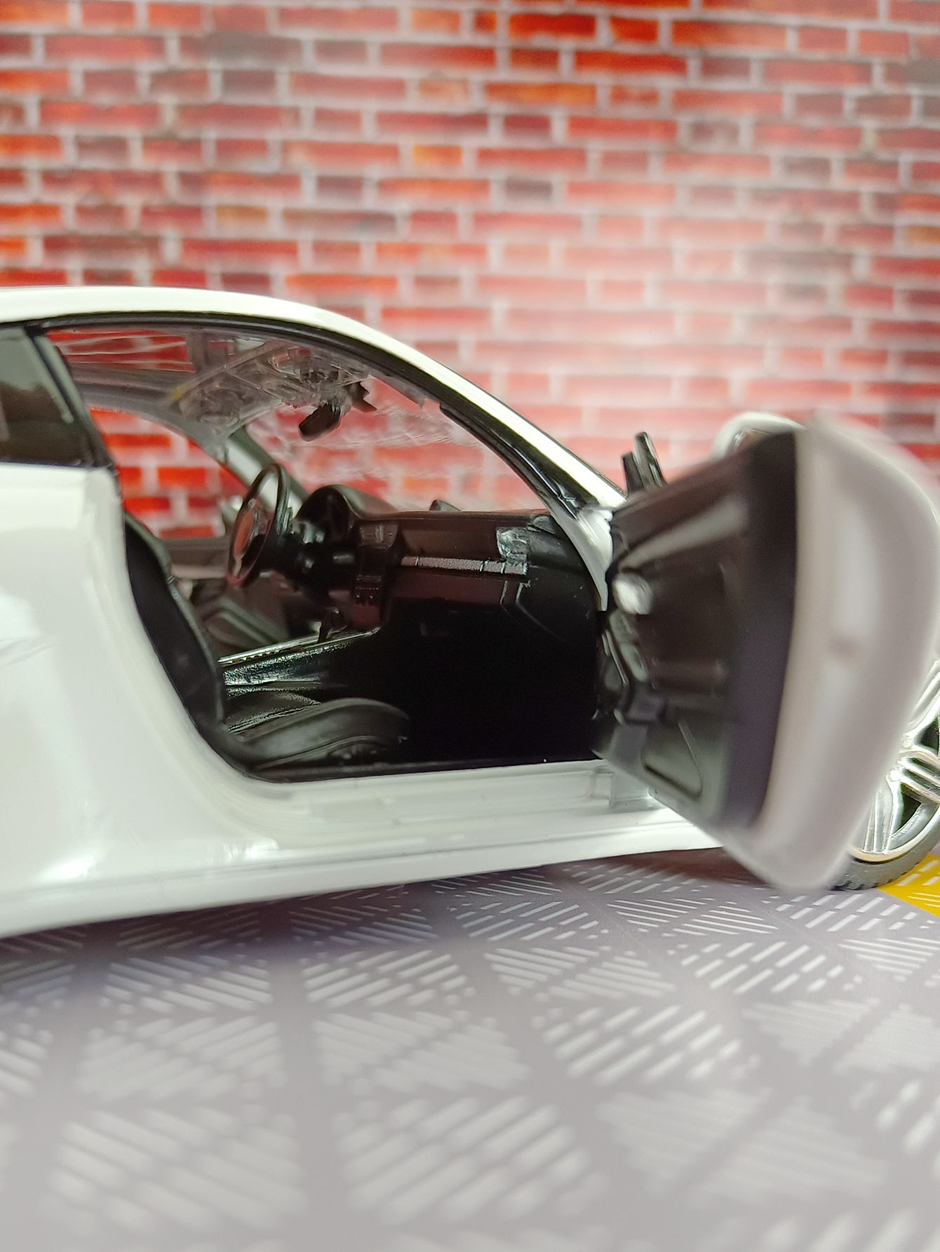 Rastar 1:24 porsche 911 liga d - Model Kit Porsche 911 avaliação e preço